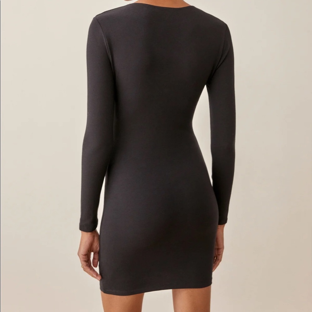 Reformation Cally Dress - Picture 2 of 3